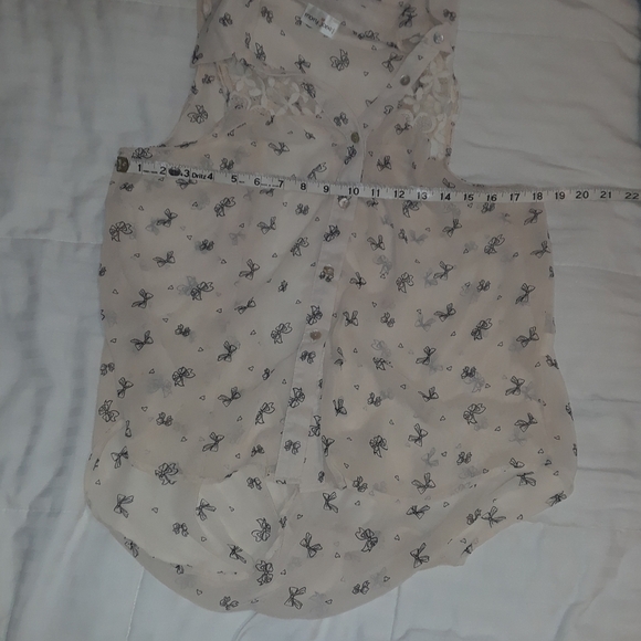 𝅺mary Jane USA sheer bowtie patterned top - Picture 5 of 6